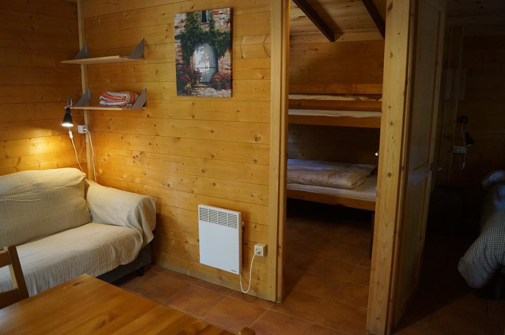 Camping Macanet De Cabrenys Bagian luar foto